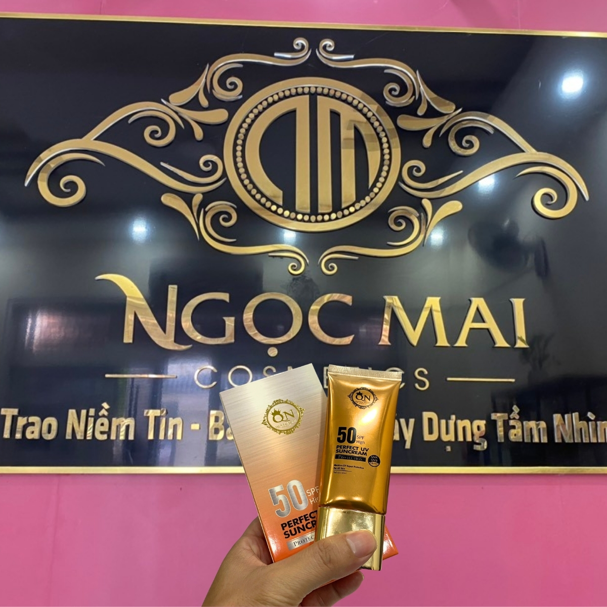 kem chống nắng Quyên Nghi chính hãng