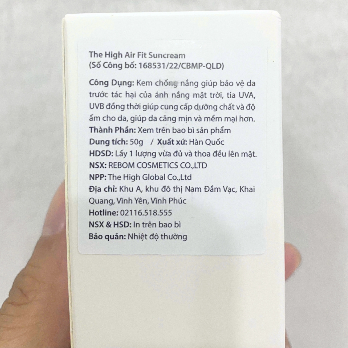 giúp bảo vệ da trước tác hại của ánh nắng mặt trời, tia UVA, UVB đồng thời giúp cung cấp dưỡng chất và độ ẩm cho da, giúp da căng mịn và mềm mại hơn.