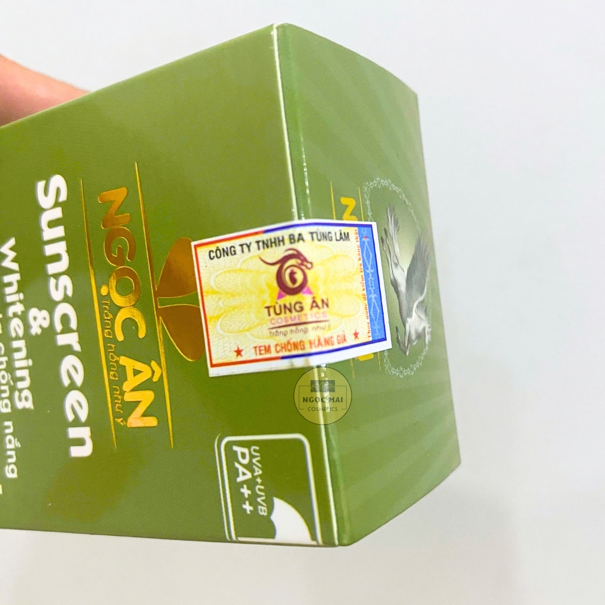 giúp chống nắng, bảo vệ da khỏi tia UV, dưỡng trắng da