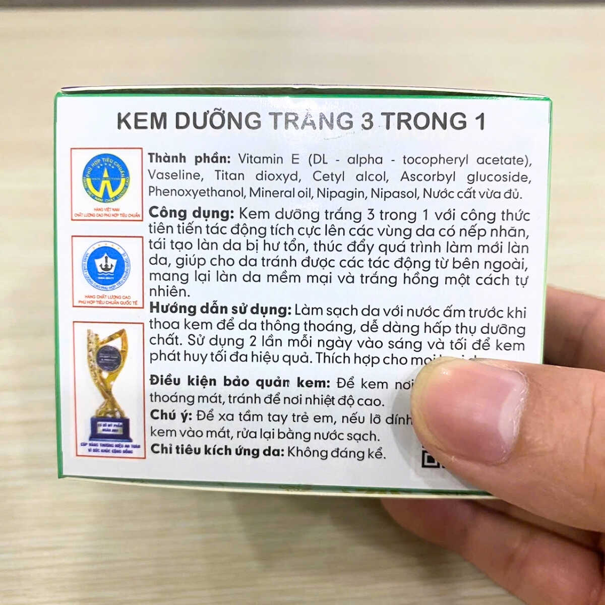 dưỡng trắng hồng da
