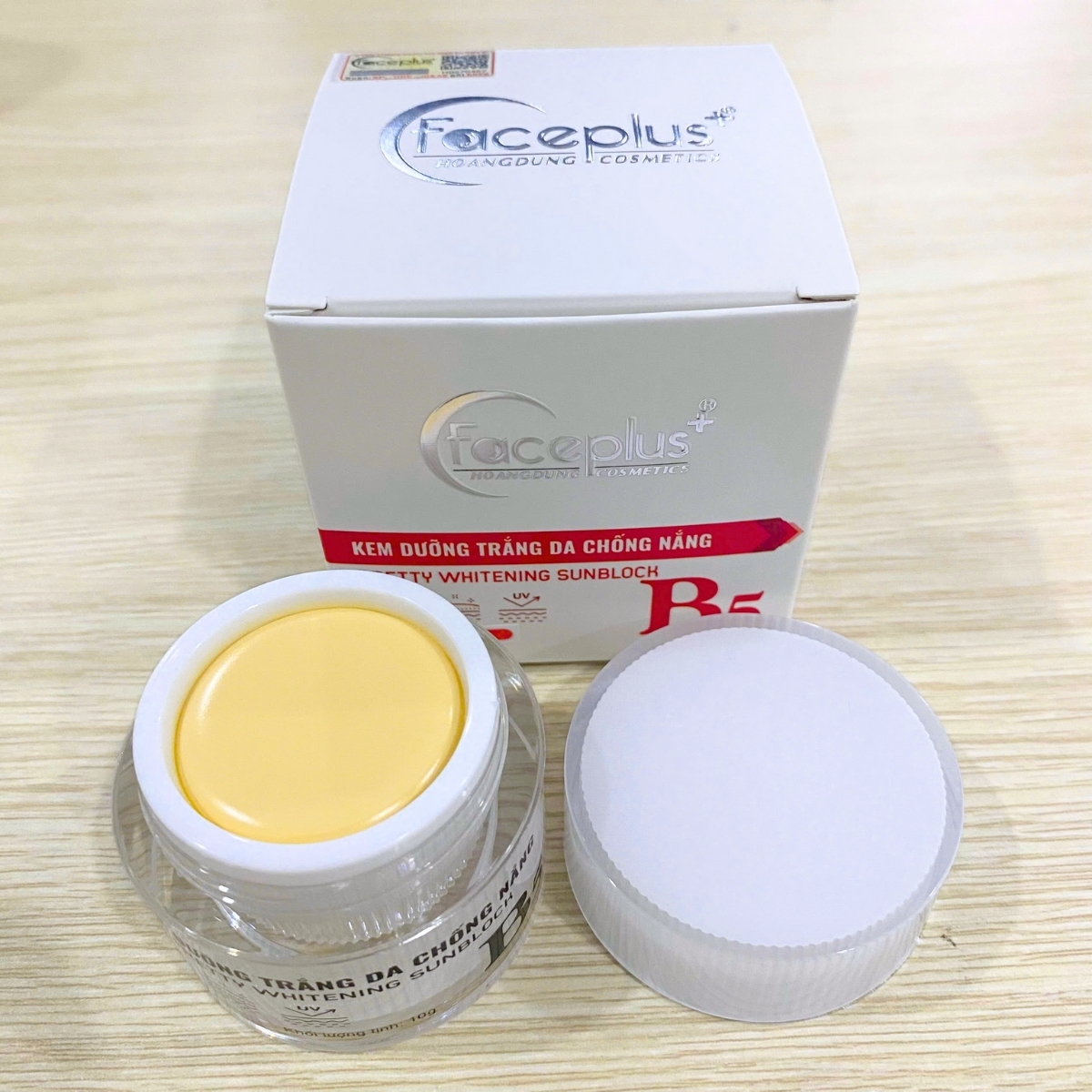 dưỡng trắng, chống nắng