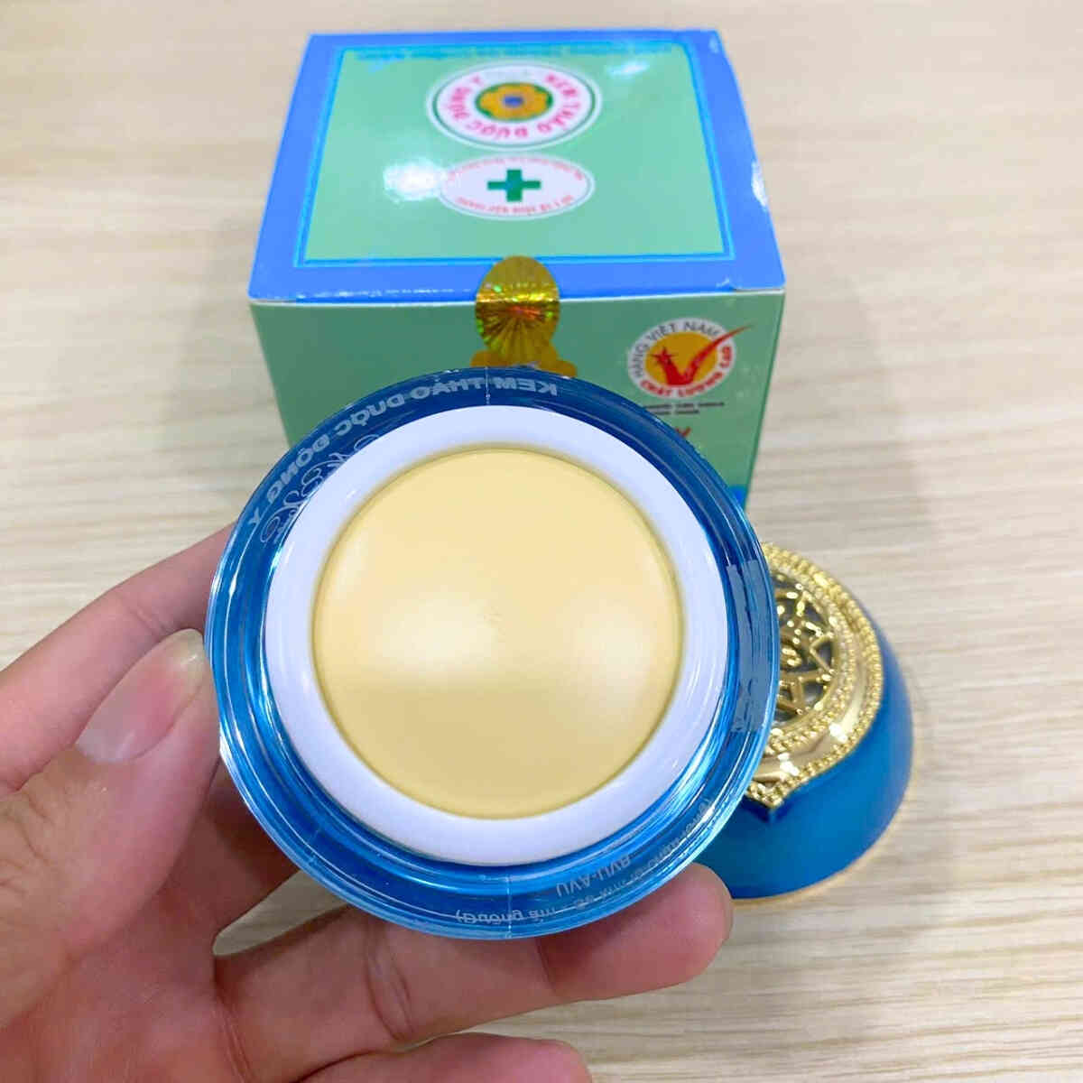 dưỡng trắng, chống nắng