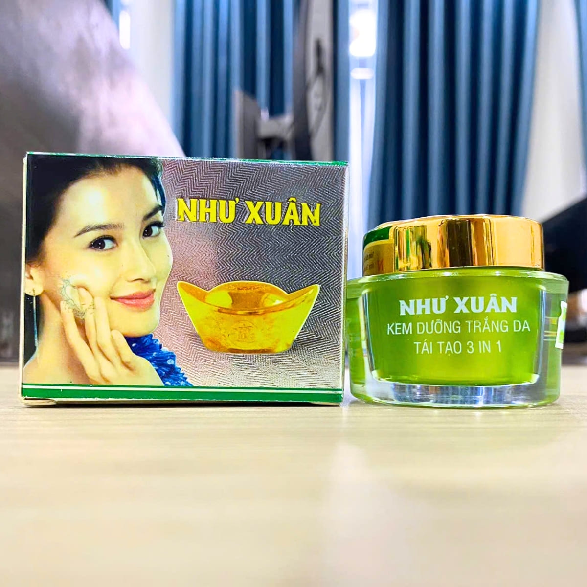 dưỡng trắng, giữ ẩm, tái tạo