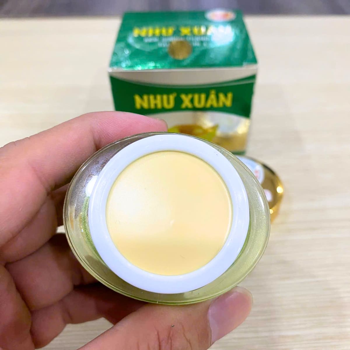 dưỡng trắng, giữ ẩm, tái tạo