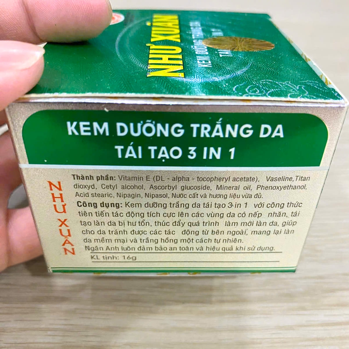 dưỡng trắng, giữ ẩm, tái tạo