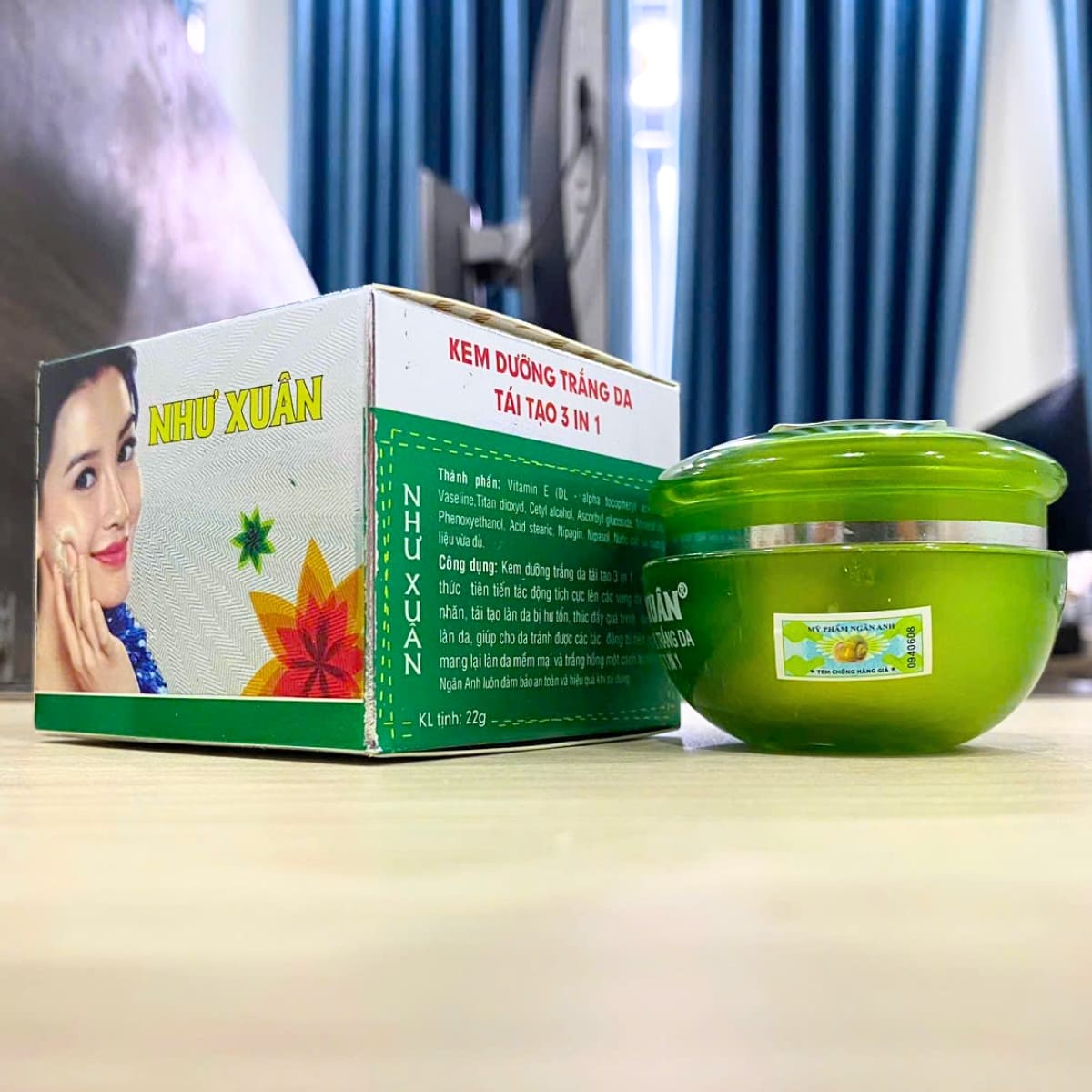 dưỡng trắng, giữ ẩm, tái tạo