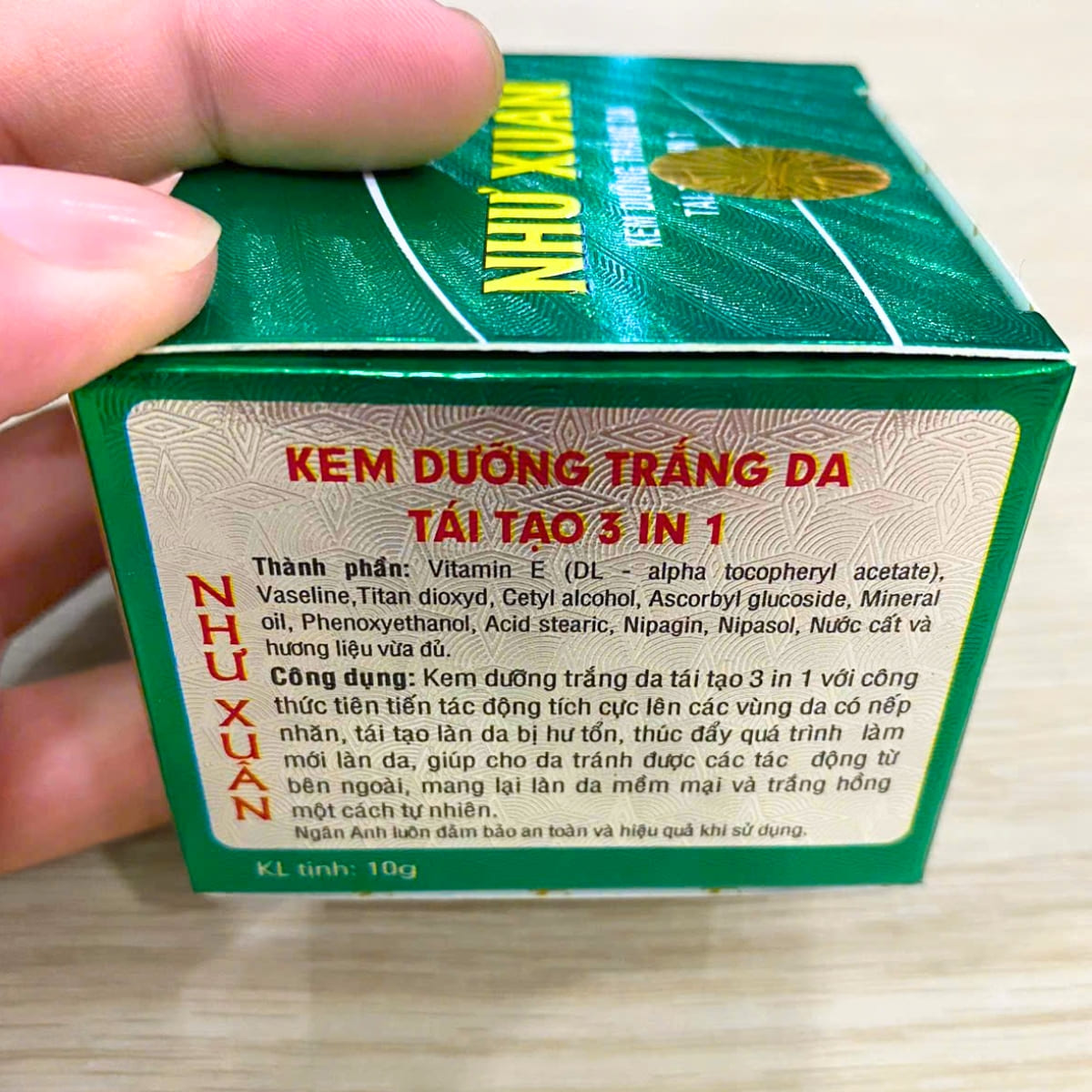 dưỡng trắng, giữ ẩm, tái tạo