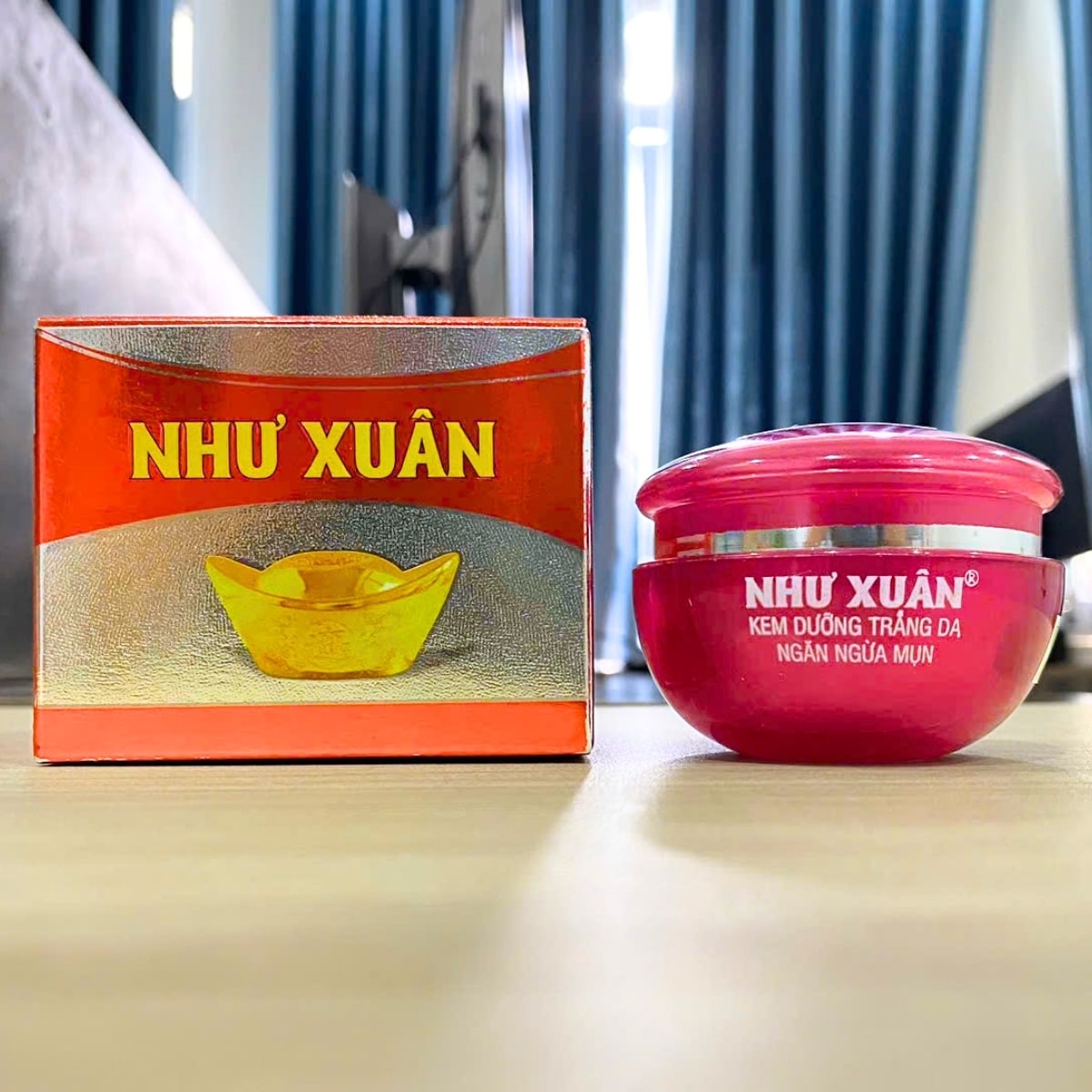 dưỡng trắng, ngừa mụn