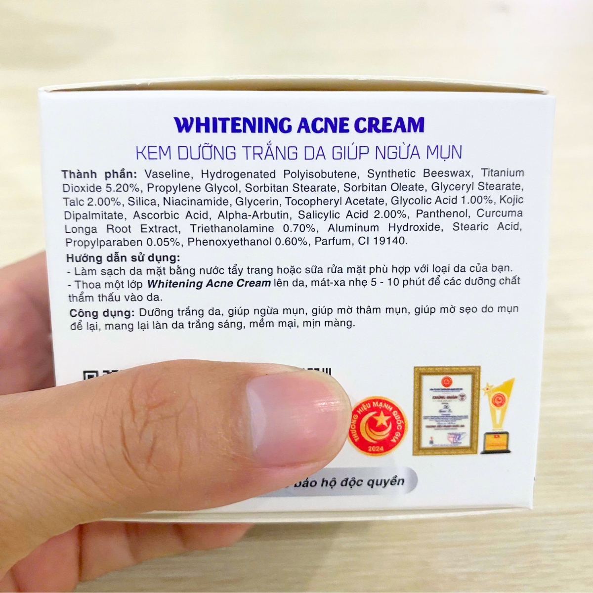 dưỡng trắng, ngừa mụn, mờ thâm