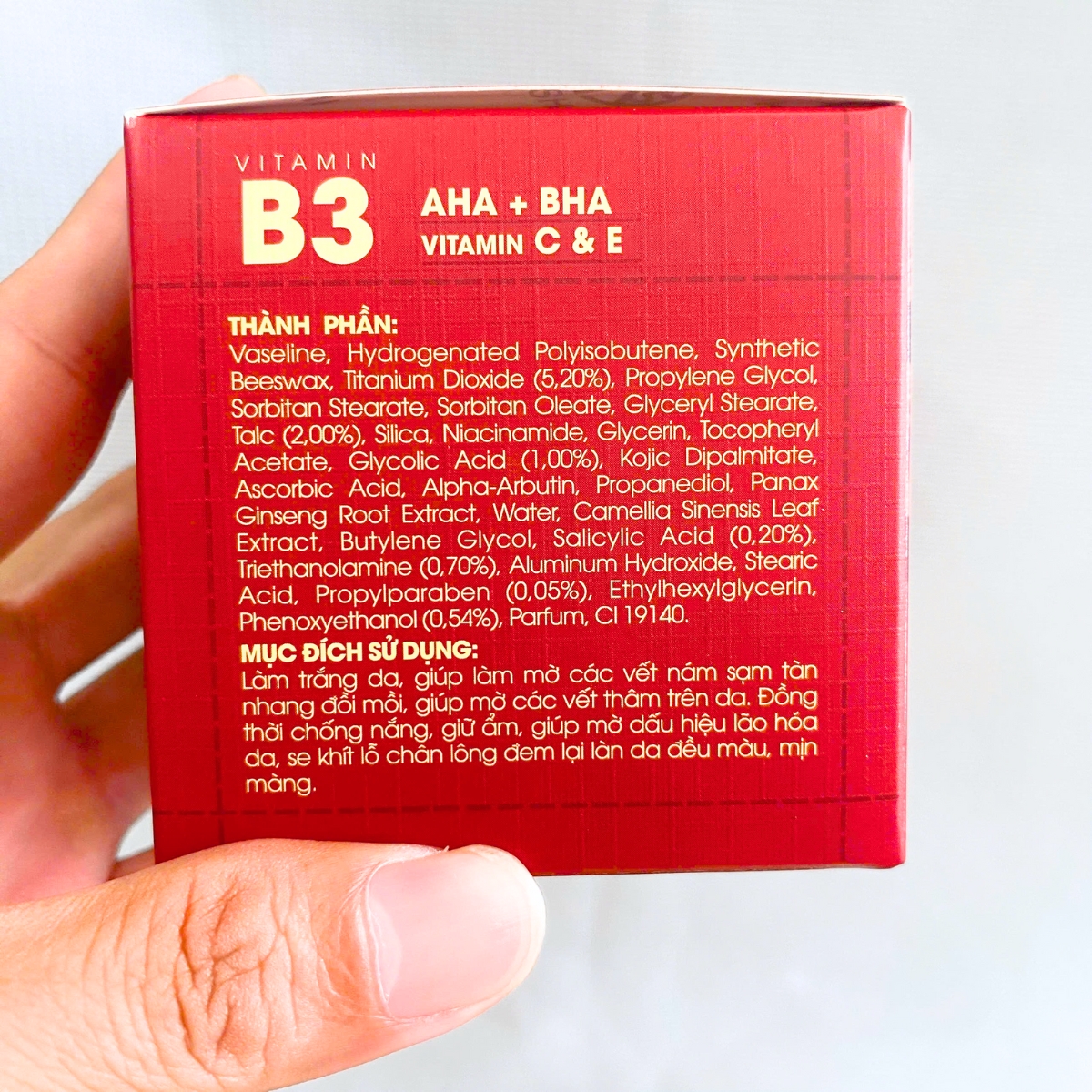 Kem mờ nám, tàn nhang, đồi mồi 10 IN 1 KSHI 6g giúp cải thiện rõ rệt tình trạng nám, tàn nhang, đồi mồi và ngăn ngừa hình thành sắc tố mới, mang lại làn da sáng mịn, rạng rỡ và tươi trẻ.