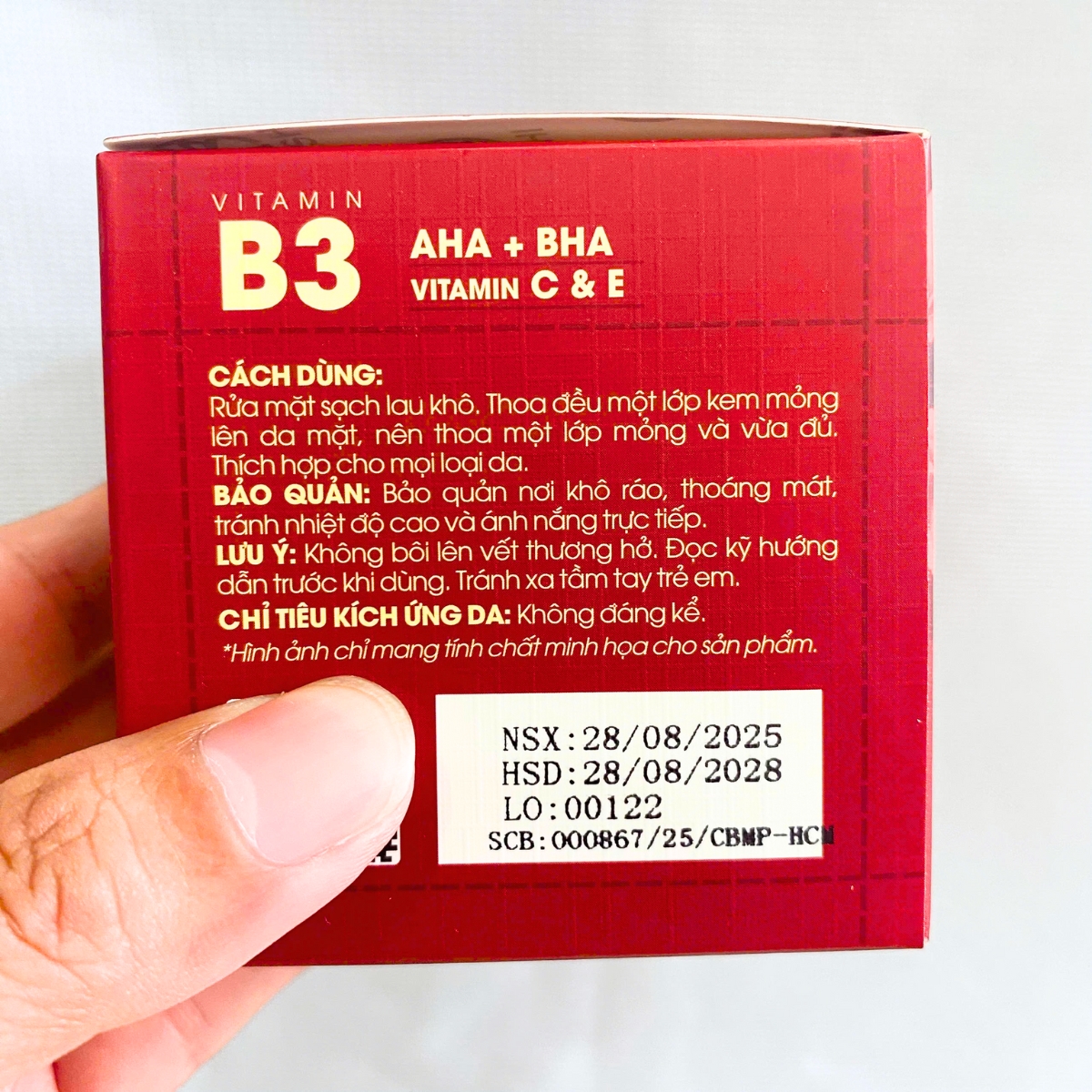 giúp cải thiện rõ rệt tình trạng nám, tàn nhang, đồi mồi và ngăn ngừa hình thành sắc tố mới, mang lại làn da sáng mịn, rạng rỡ và tươi trẻ.