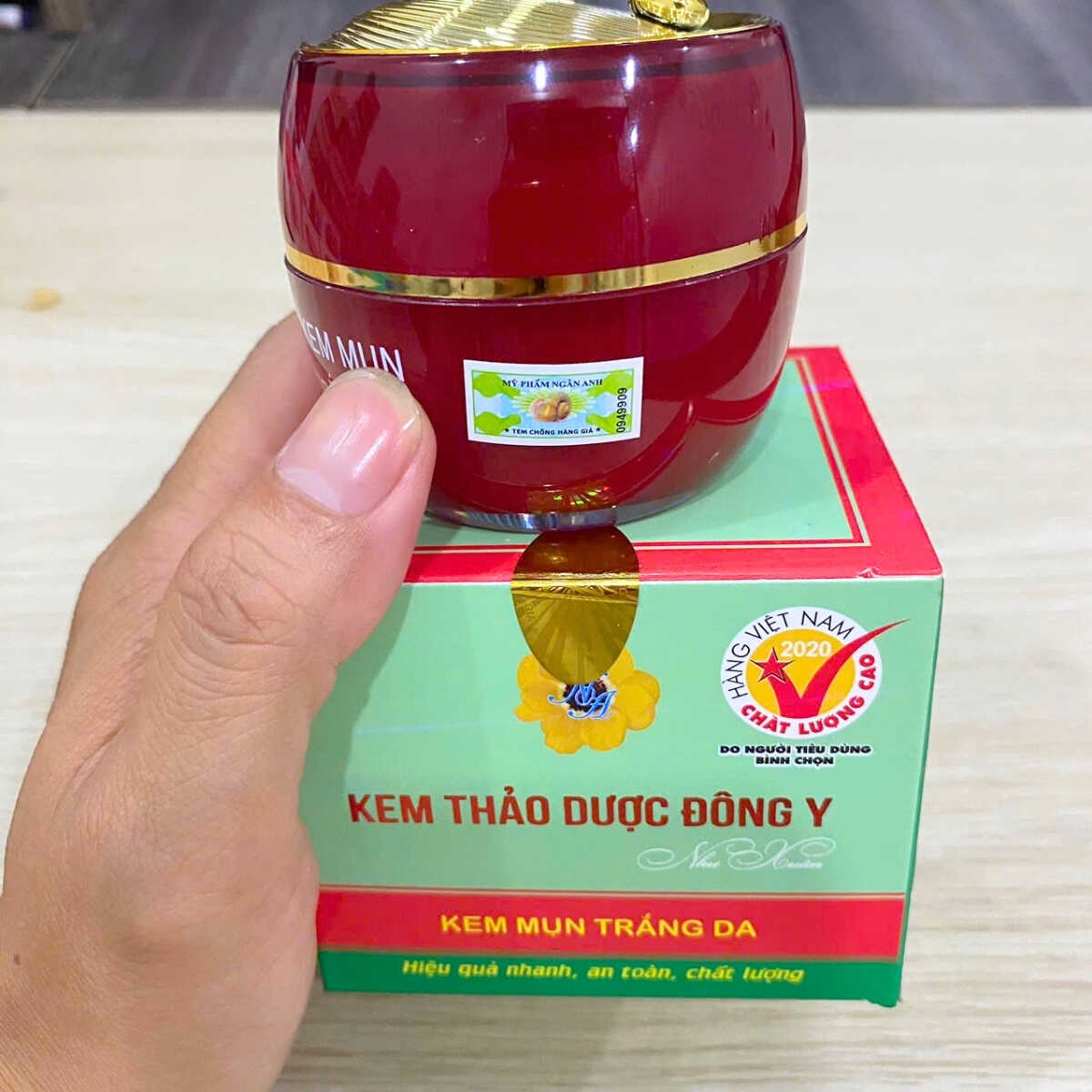 ngừa mụn, trắng da, mờ thâm