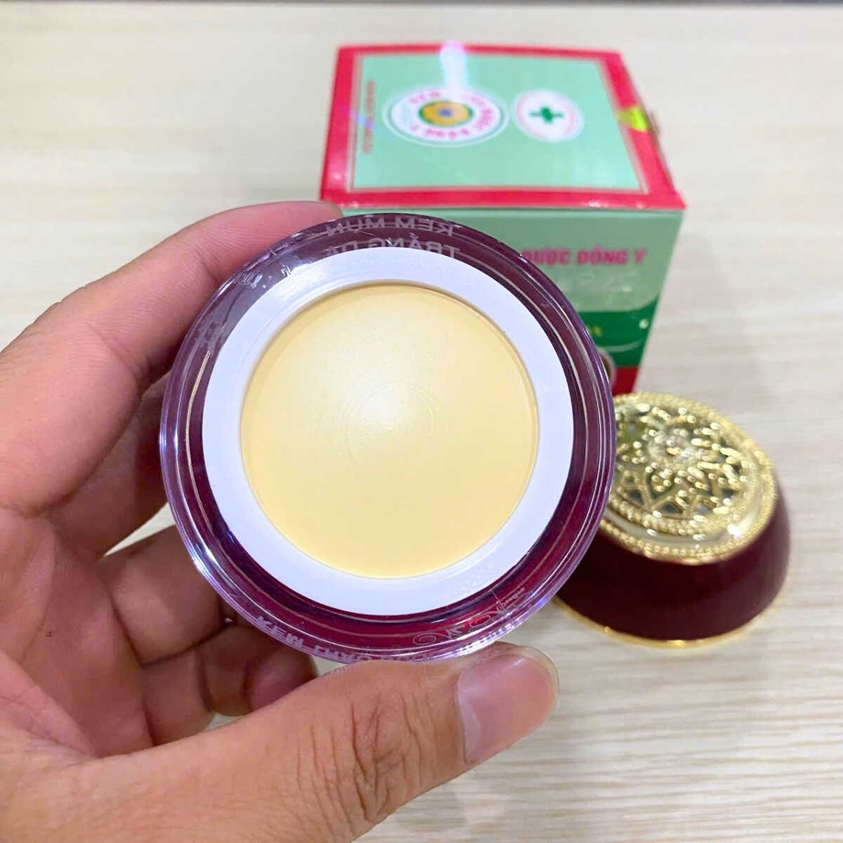 ngừa mụn, trắng da, mờ thâm