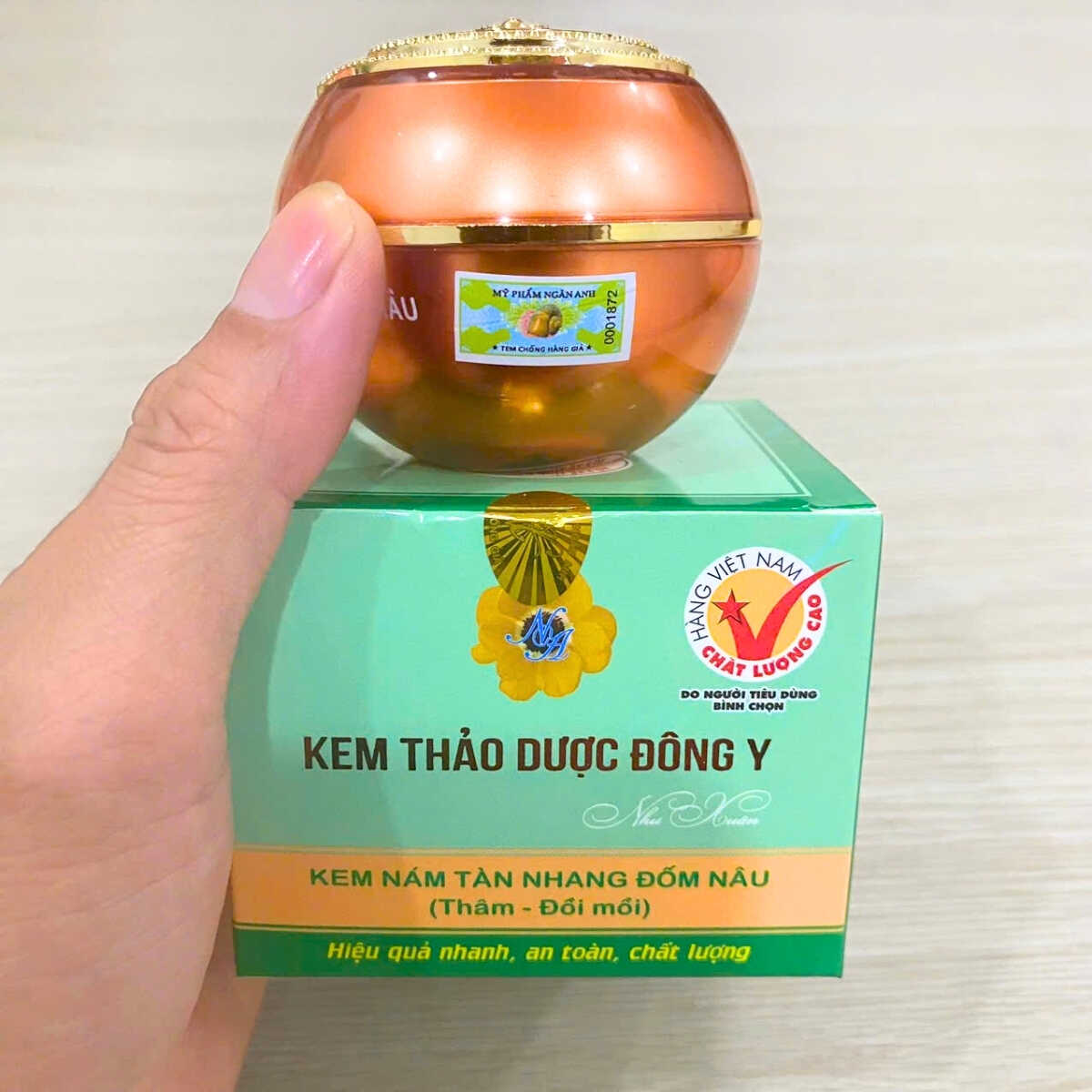 tàn nhang, nám, đốm nâu