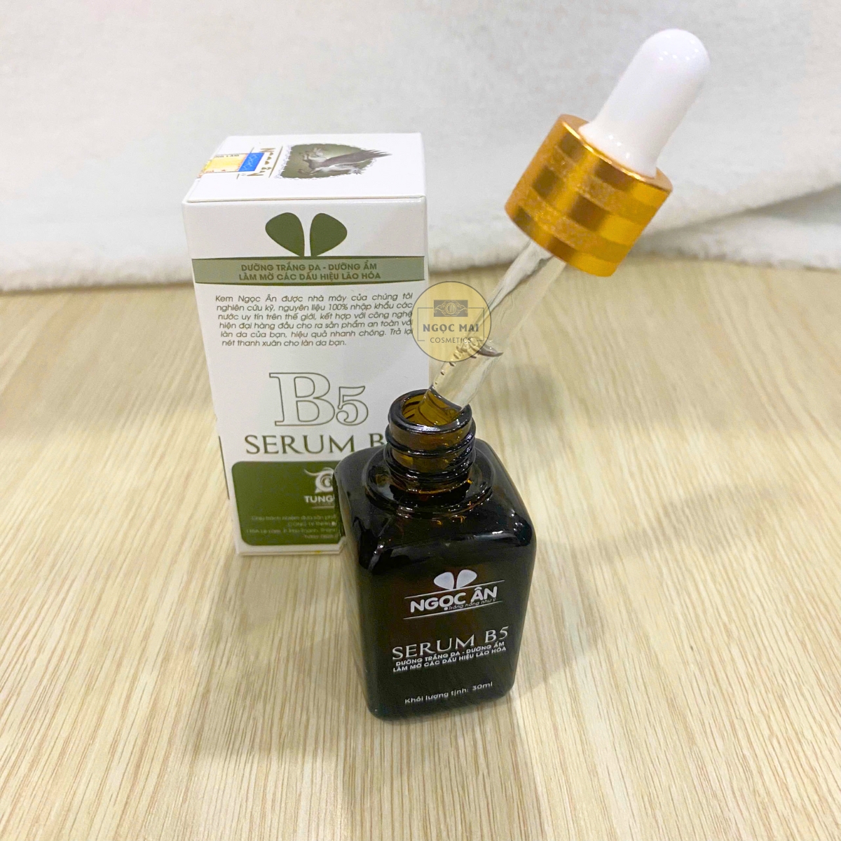 Serum dưỡng trắng da Ngọc Ân B5 giúp dưỡng trắng da, dưỡng ẩm, làm mờ các dấu hiệu lão hóa